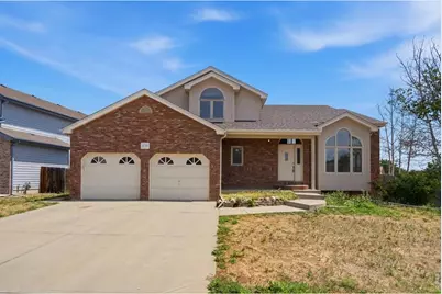3772 Larkspur Dr, Loveland, CO 80538 - Photo 2