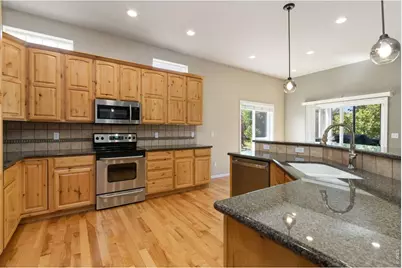 8493 Castaway Dr, Windsor, CO 80528 - Photo 10