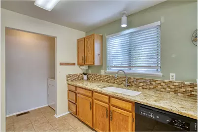 1828 Rice St, Longmont, CO 80501 - Photo 8