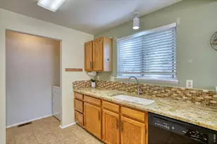 1828 Rice St, Longmont, CO 80501 - Photo 8