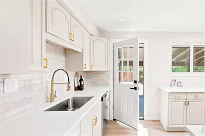 11831 W 70th Pl, Arvada, CO 80004 - Photo 4
