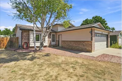 343 Hawthorn Dr, Loveland, CO 80538 - Photo 1