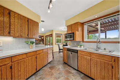 1841 Silver Leaf Dr, Loveland, CO 80538 - Photo 10