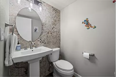 2431 Maplewood Cir E, Longmont, CO 80503 - Photo 14