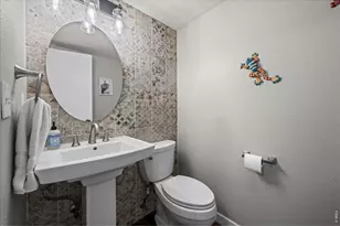 2431 Maplewood Cir E, Longmont, CO 80503 - Photo 14