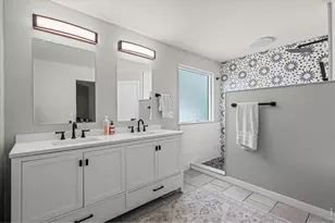 2431 Maplewood Cir E, Longmont, CO 80503 - Photo 16