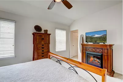 3150 Champion Cir, Loveland, CO 80538 - Photo 38