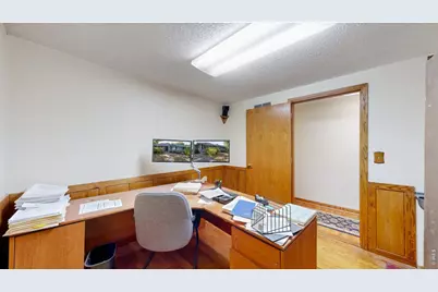 1047 N Lincoln Ave, Loveland, CO 80537 - Photo 12