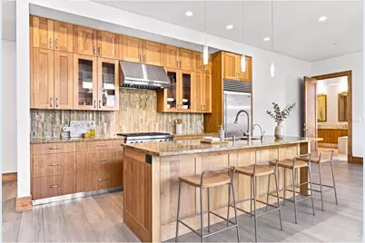 1077 Canyon Blvd #211, Boulder, CO 80302 - Photo 2