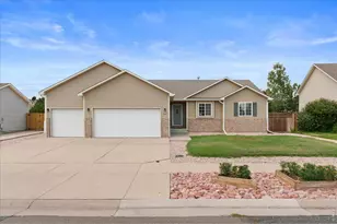 3937 Stampede Dr, Evans, CO 80620 - Photo 4