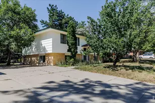560 Hartford Dr, Boulder, CO 80305 - Photo 2
