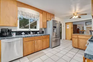 335 Mountain View Dr, Fort Collins, CO 80524 - Photo 8