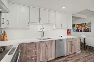 130 N Pearl St, Denver, CO 80203 - Photo 14