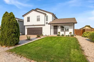 104 23rd Ave Ct, Greeley, CO 80631 - Photo 2