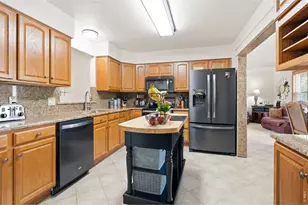 15501 Hilltop Dr, Brighton, CO 80601 - Photo 8