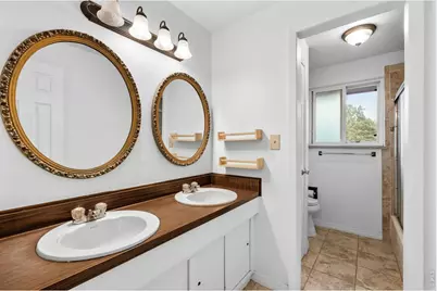 6128 S Madison Ct, Centennial, CO 80121 - Photo 22