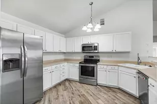 3261 E 103rd Pl, Thornton, CO 80229 - Photo 10