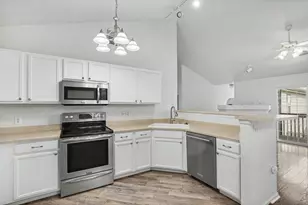 3261 E 103rd Pl, Thornton, CO 80229 - Photo 12