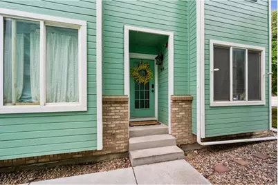 954 Monroe Ave, Loveland, CO 80537 - Photo 2
