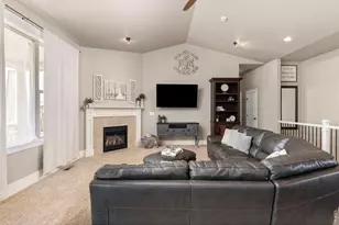 2657 Peregrine Creek Dr, Milliken, CO 80543 - Photo 8