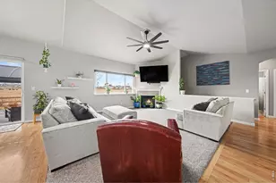 1194 Sunrise Cir, Milliken, CO 80543 - Photo 4