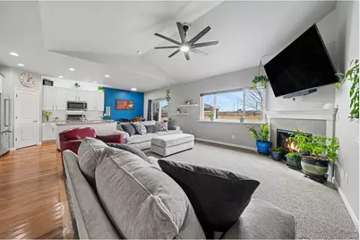 1194 Sunrise Cir, Milliken, CO 80543 - Photo 6