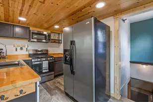 542 E 10th St, Loveland, CO 80537 - Photo 4