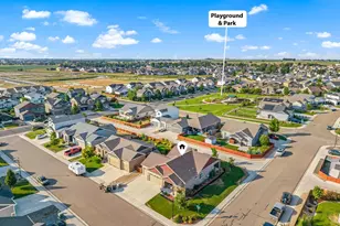 84 Turnberry Dr, Windsor, CO 80550 - Photo 2