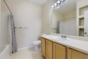 5255 Memphis St, Denver, CO 80239 - Photo 10