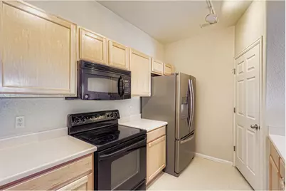 5255 Memphis St #7-717, Denver, CO 80239 - Photo 6