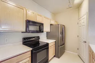 5255 Memphis St, Denver, CO 80239 - Photo 6
