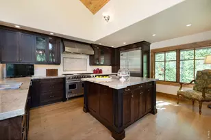 4920 Juniper Ln, Vail, CO 81657 - Photo 10