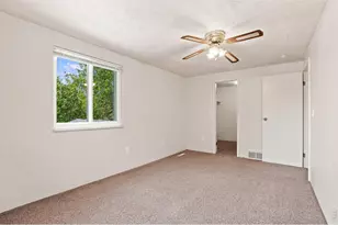 942 Granite Ct, Longmont, CO 80504 - Photo 22