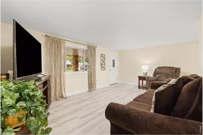 3750 Sheridan Ave, Loveland, CO 80538 - Photo 6