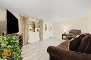 3750 Sheridan Ave, Loveland, CO 80538 - Photo 6