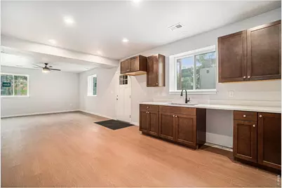 2400 10th Ave, Greeley, CO 80631 - Photo 12
