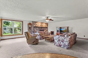 705 S Van Buren Ave, Loveland, CO 80537 - Photo 22