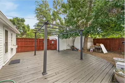 1050 W 8th St, Loveland, CO 80537 - Photo 34