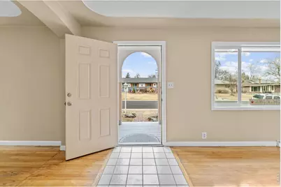 820 Lotus Way, Broomfield, CO 80020 - Photo 4