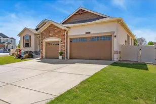 7419 Ladbroke Dr, Windsor, CO 80550 - Photo 2