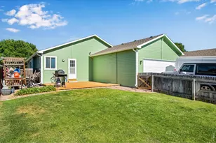 399 Lark Bunting Ave, Loveland, CO 80537 - Photo 4