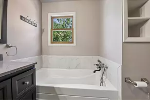837 N Jefferson Ave, Loveland, CO 80537 - Photo 12
