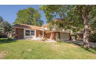 2927 Lakeshore Dr, Longmont, CO 80503 - Photo 2
