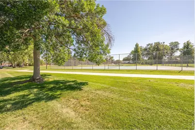 2927 Lakeshore Dr, Longmont, CO 80503 - Photo 46