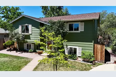 2833 Buckboard Ct, Fort Collins, CO 80521 - Photo 2