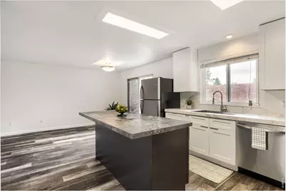660 Parthenon Ct, Lafayette, CO 80026 - Photo 4