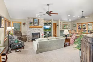 2251 Arapaho Rd, Estes Park, CO 80517 - Photo 16