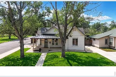 502 W 4th St, Loveland, CO 80537 - Photo 32