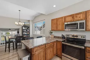956 Maplebrook Dr, Windsor, CO 80550 - Photo 10