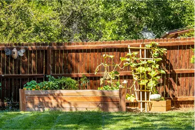 8070 W 25th Pl, Lakewood, CO 80214 - Photo 10